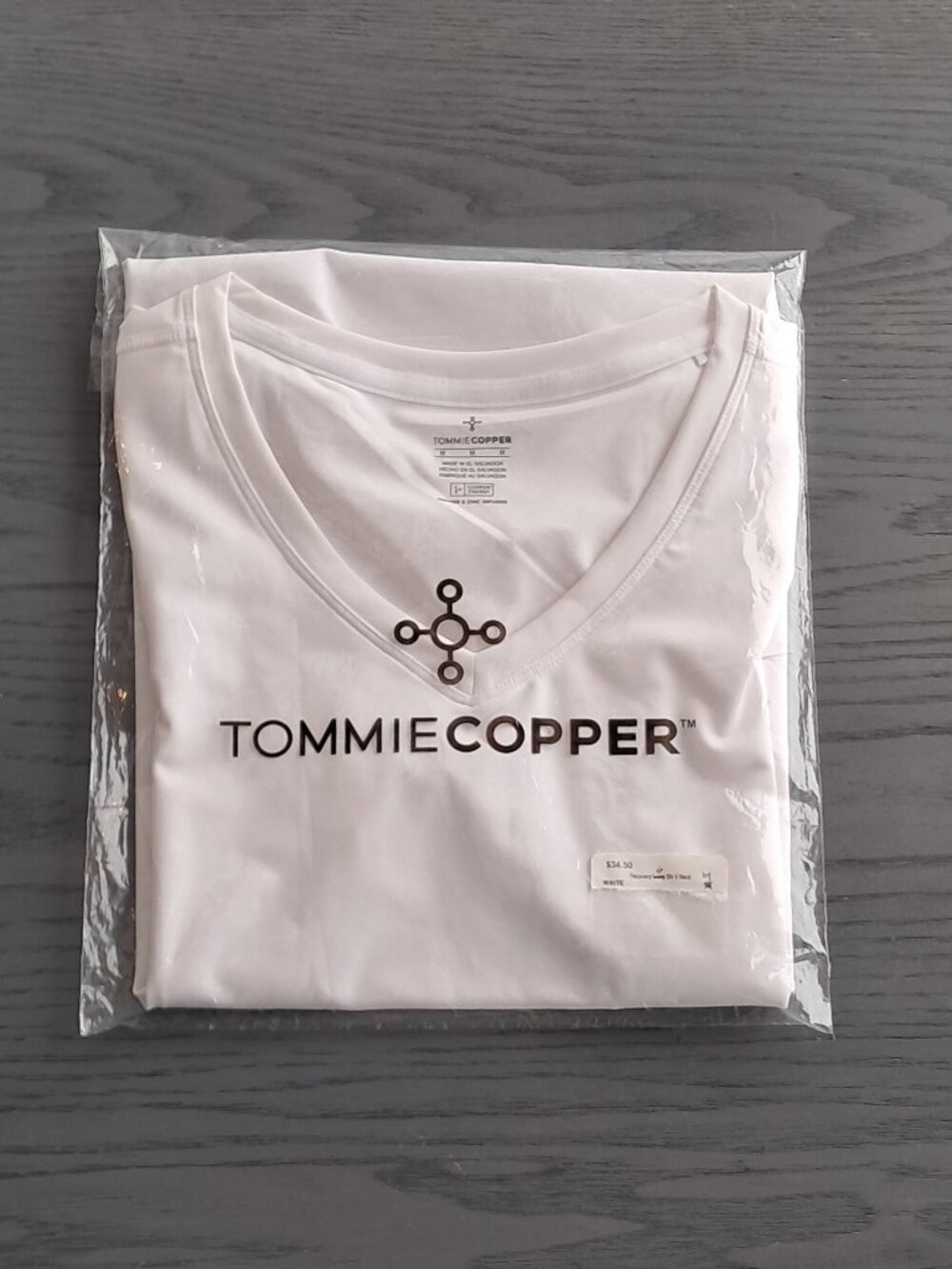 Tommie Copper White Short Sleeve V-neck Recovery Shirt, Size Medium